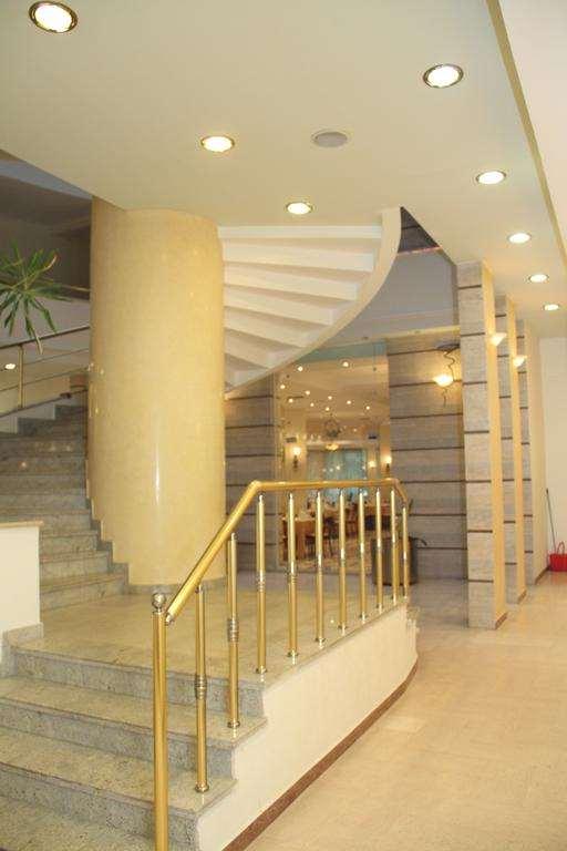 Škalngur Hotel Leonardo שירותים תמונה